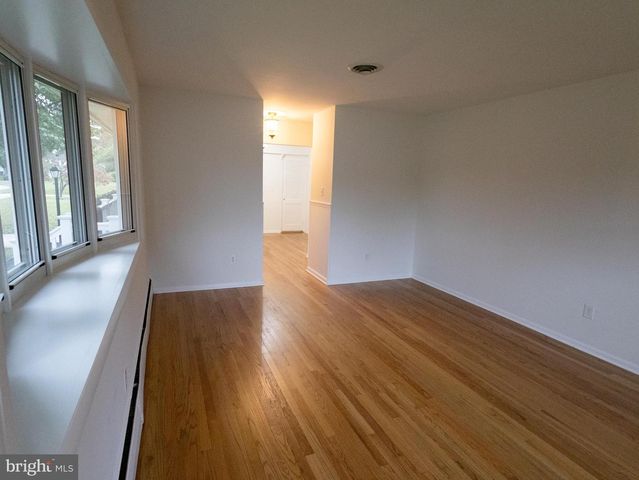 516 JOY CIR, Glen Burnie, MD 21061
