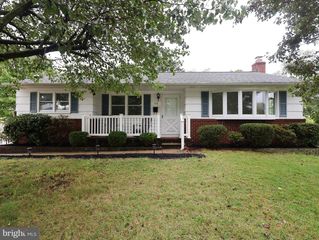 516 JOY CIR, Glen Burnie, MD 21061