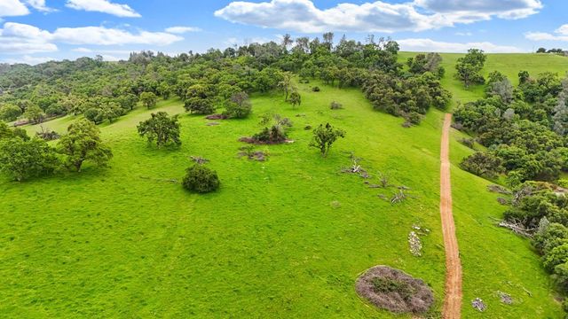 70 Greenstone Ter, Sutter Creek, CA 95685