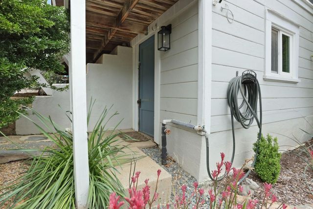 70 Greenstone Ter, Sutter Creek, CA 95685