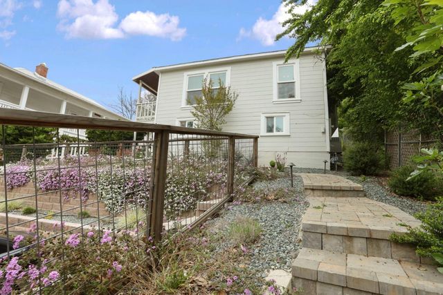 70 Greenstone Ter, Sutter Creek, CA 95685