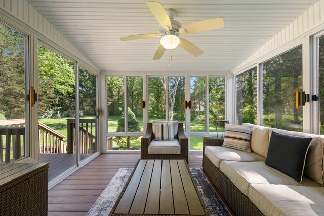 8 Anna D Court, Hopewell Junction, NY 12533