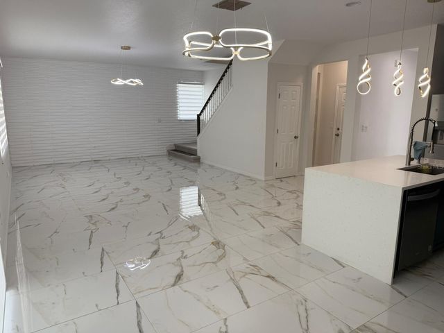 1732 FLOURISH AVENUE, Kissimmee, FL 34744