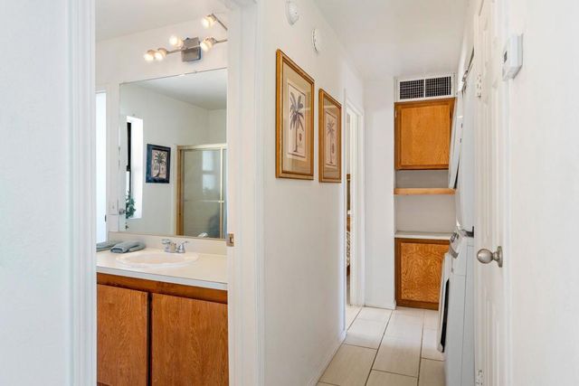 3252 N Mountain Shadow Drive, Palm Springs, CA 92262