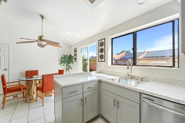 3252 N Mountain Shadow Drive, Palm Springs, CA 92262