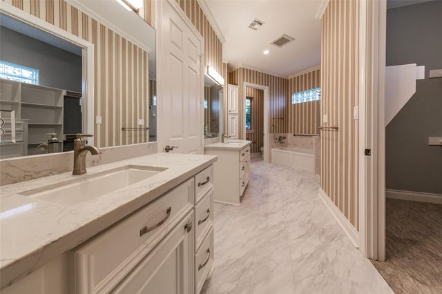 11285 Riverview Way, Houston, TX 77042