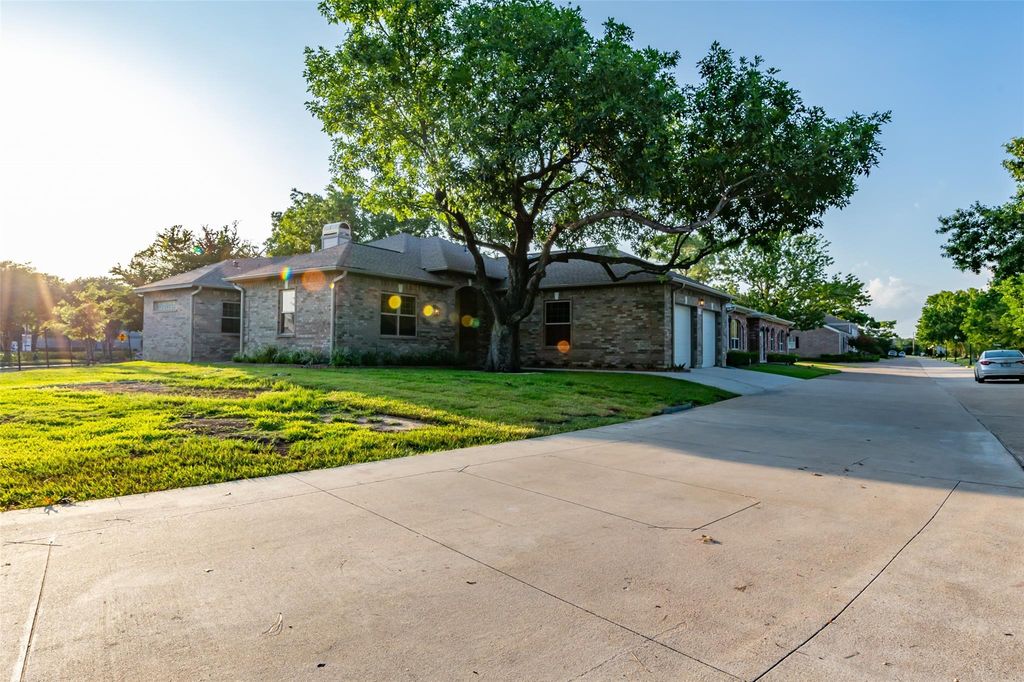 11285 Riverview Way, Houston, TX 77042