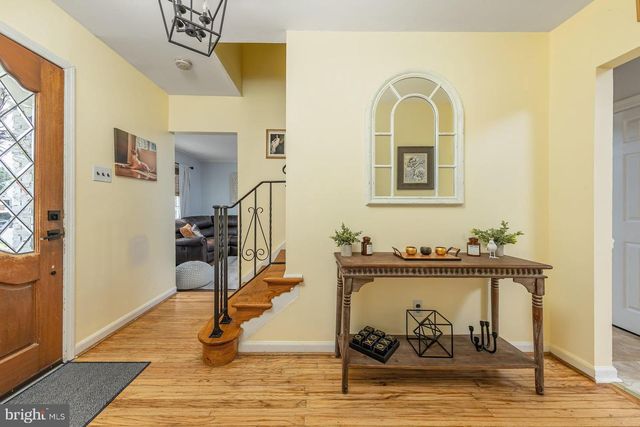5 CAMBRIDGE DR, West Deptford, NJ 08096