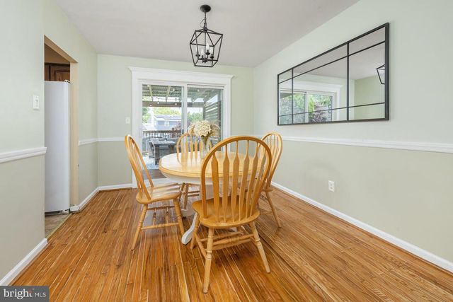 5 CAMBRIDGE DR, West Deptford, NJ 08096