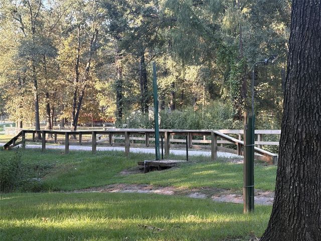 333 Beaver Run, Livingston, TX 77351