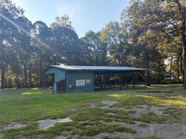 333 Beaver Run, Livingston, TX 77351