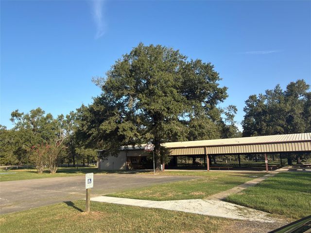 333 Beaver Run, Livingston, TX 77351
