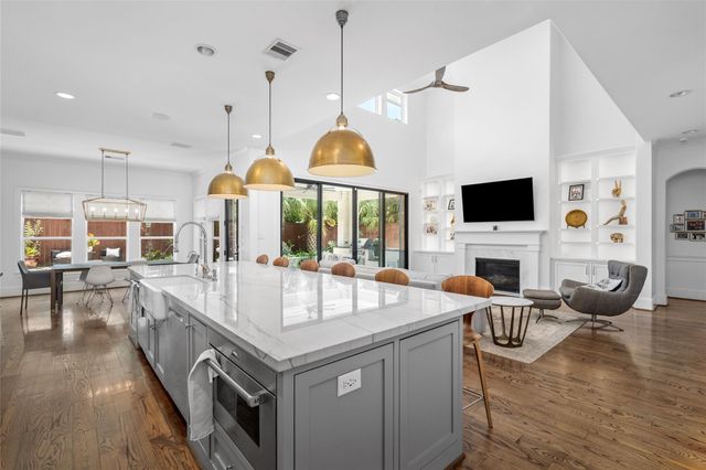 122 Sibelius Lane, Houston, TX 77079