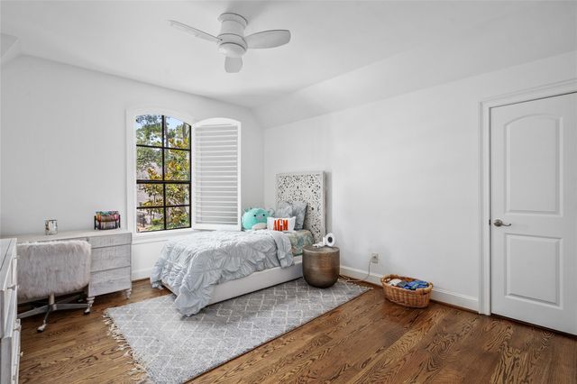 122 Sibelius Lane, Houston, TX 77079