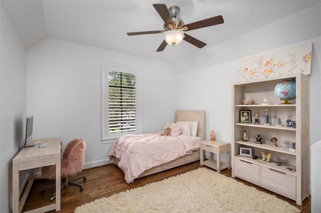 122 Sibelius Lane, Houston, TX 77079