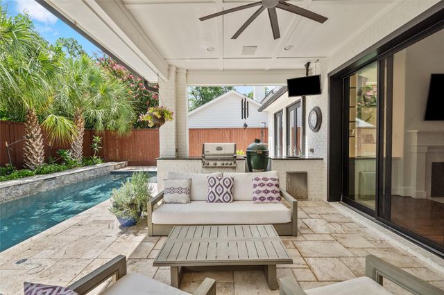 122 Sibelius Lane, Houston, TX 77079