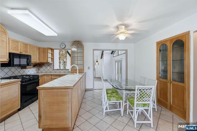 270 Coolidge Avenue, Hasbrouck Heights, NJ 07604