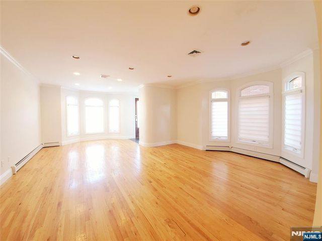 48 Henry Avenue 1, Palisades Park, NJ 07650
