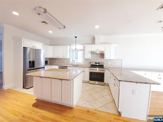 48 Henry Avenue 1, Palisades Park, NJ 07650