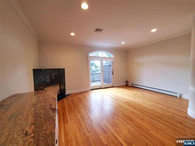 48 Henry Avenue 1, Palisades Park, NJ 07650