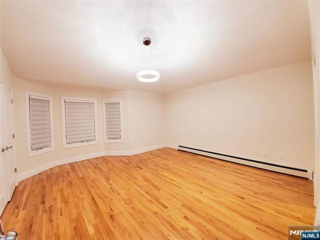 48 Henry Avenue 1, Palisades Park, NJ 07650