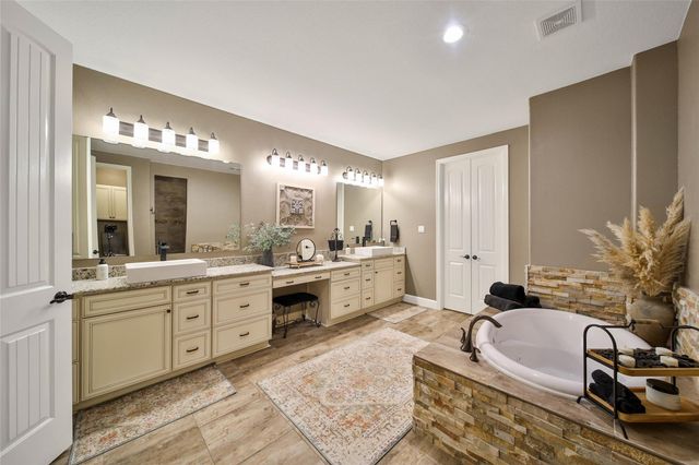 27118 Bearclaw Court, Magnolia, TX 77355