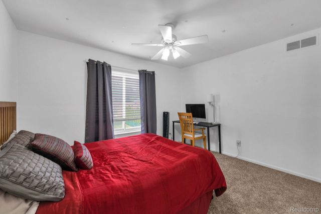 20104 Candace Drive, Rockwood, MI 48173