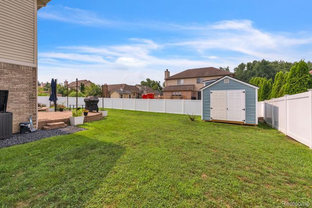 20104 Candace Drive, Rockwood, MI 48173