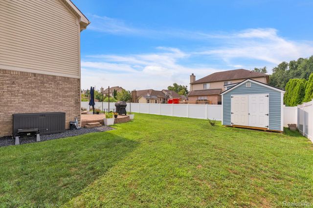 20104 Candace Drive, Rockwood, MI 48173