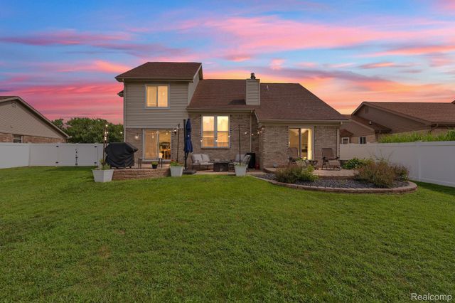 20104 Candace Drive, Rockwood, MI 48173