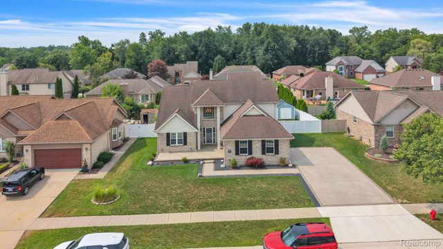 20104 Candace Drive, Rockwood, MI 48173