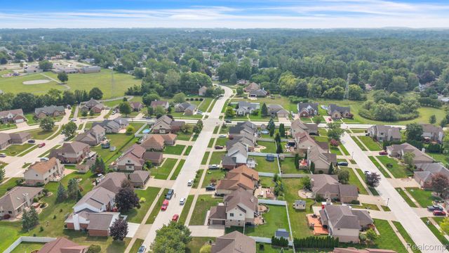 20104 Candace Drive, Rockwood, MI 48173