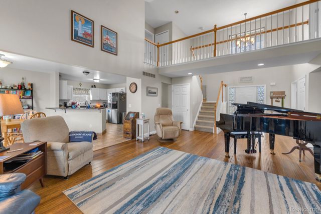 20104 Candace Drive, Rockwood, MI 48173
