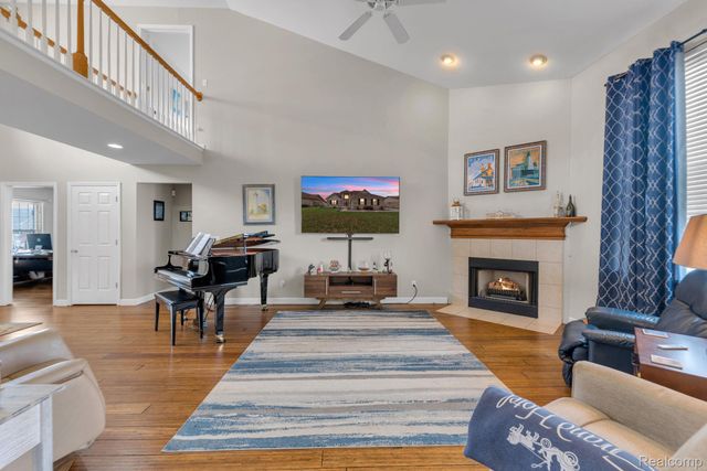 20104 Candace Drive, Rockwood, MI 48173