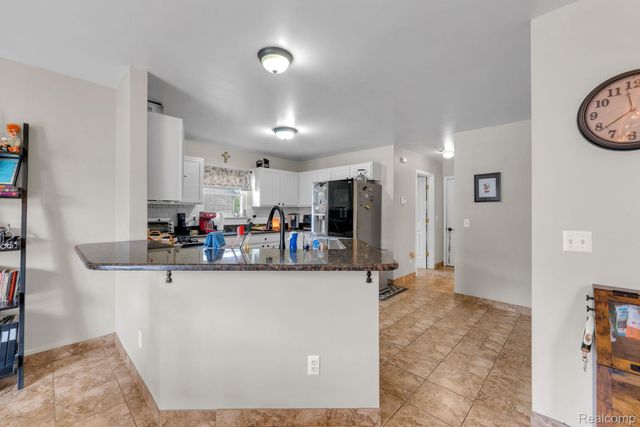 20104 Candace Drive, Rockwood, MI 48173