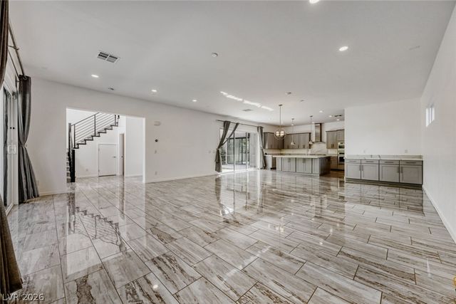 10334 Jade Gardens Drive, Las Vegas, NV 89135