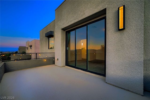 10334 Jade Gardens Drive, Las Vegas, NV 89135