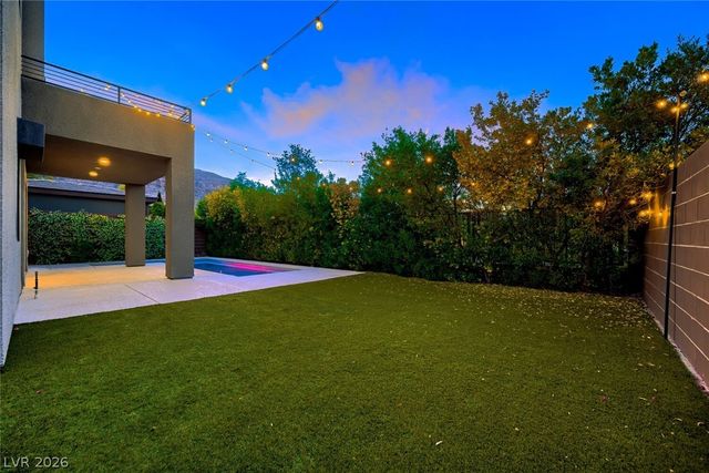 10334 Jade Gardens Drive, Las Vegas, NV 89135
