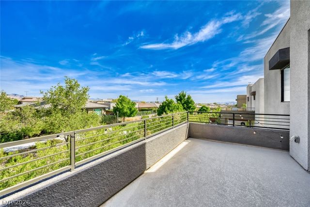 10334 Jade Gardens Drive, Las Vegas, NV 89135
