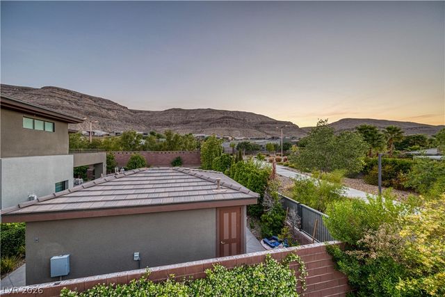 10334 Jade Gardens Drive, Las Vegas, NV 89135