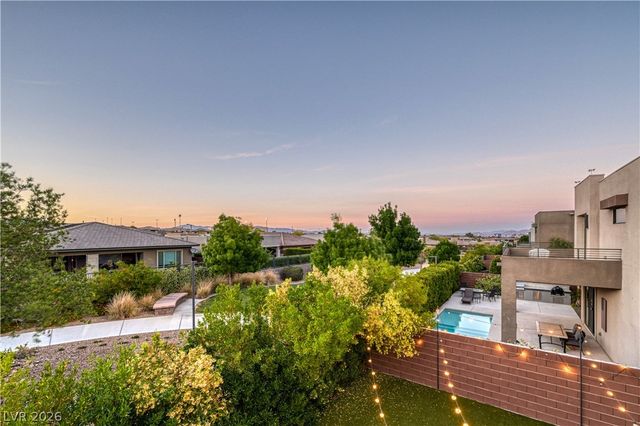 10334 Jade Gardens Drive, Las Vegas, NV 89135