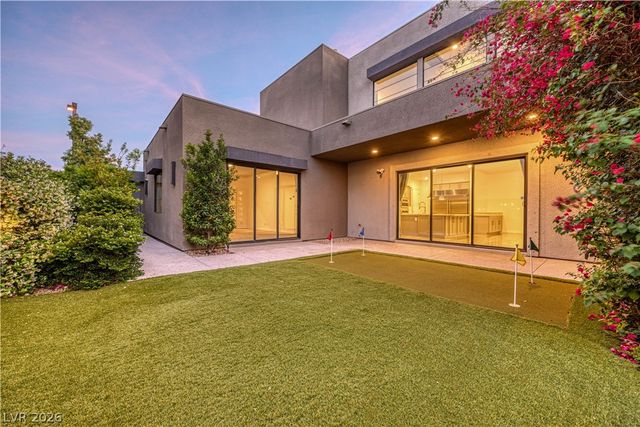 10334 Jade Gardens Drive, Las Vegas, NV 89135
