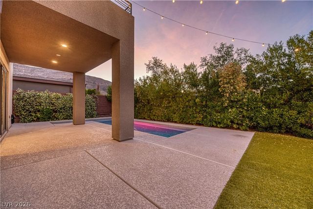 10334 Jade Gardens Drive, Las Vegas, NV 89135