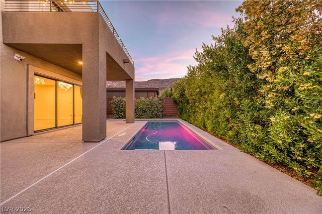 10334 Jade Gardens Drive, Las Vegas, NV 89135