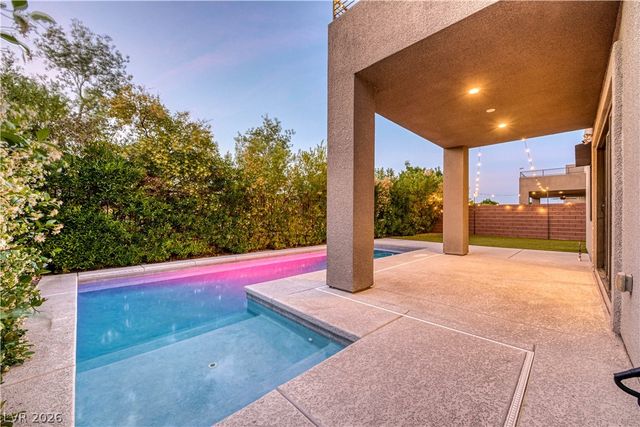 10334 Jade Gardens Drive, Las Vegas, NV 89135