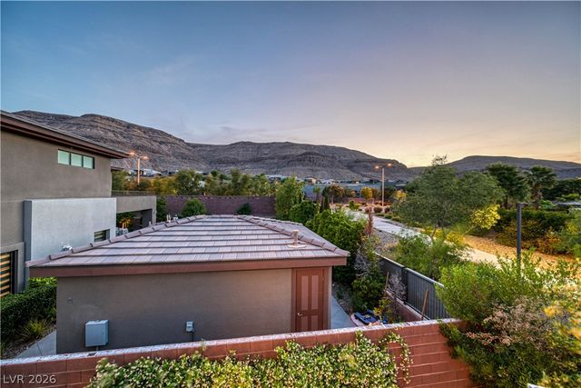 10334 Jade Gardens Drive, Las Vegas, NV 89135