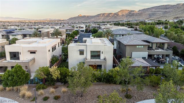 10334 Jade Gardens Drive, Las Vegas, NV 89135