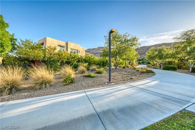 10334 Jade Gardens Drive, Las Vegas, NV 89135