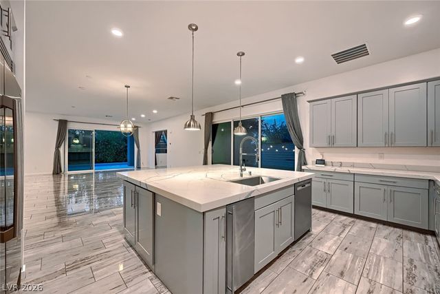 10334 Jade Gardens Drive, Las Vegas, NV 89135