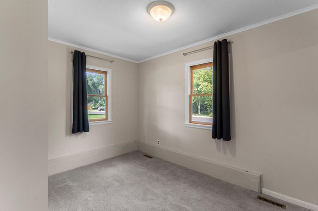 409 Clay Street S, Shakopee, MN 55379